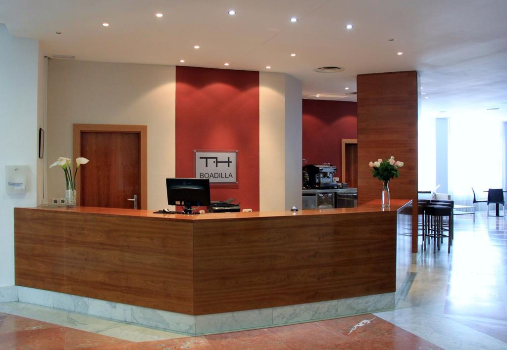 Th Boadilla Hotel Boadilla del Monte Bagian luar foto