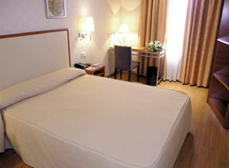 Th Boadilla Hotel Boadilla del Monte Bagian luar foto