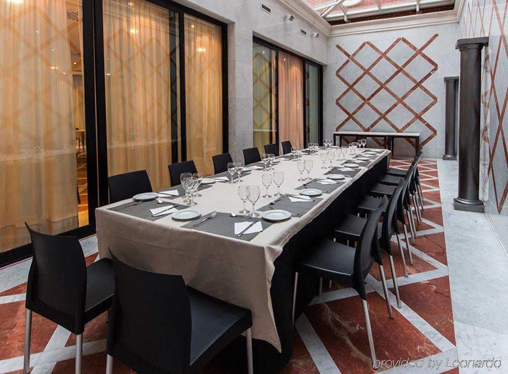 Th Boadilla Hotel Boadilla del Monte Restoran foto